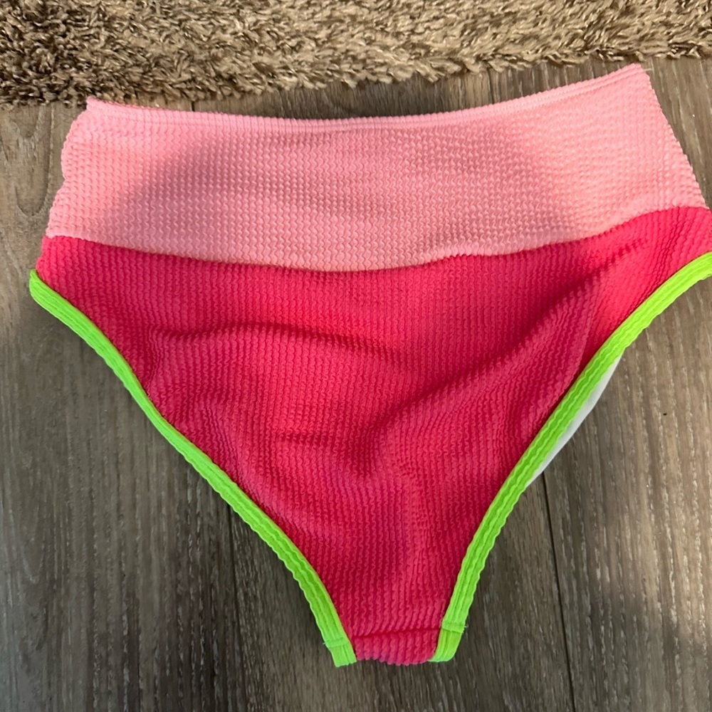 Pink Lily Neon Bikini NWOT - Picture 4 of 5